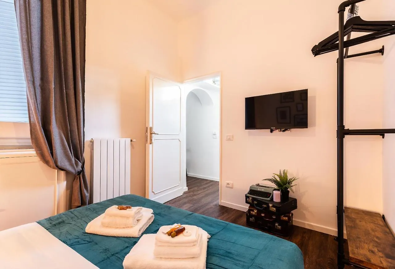 Appartamento Via Del Corso Rome Apartment